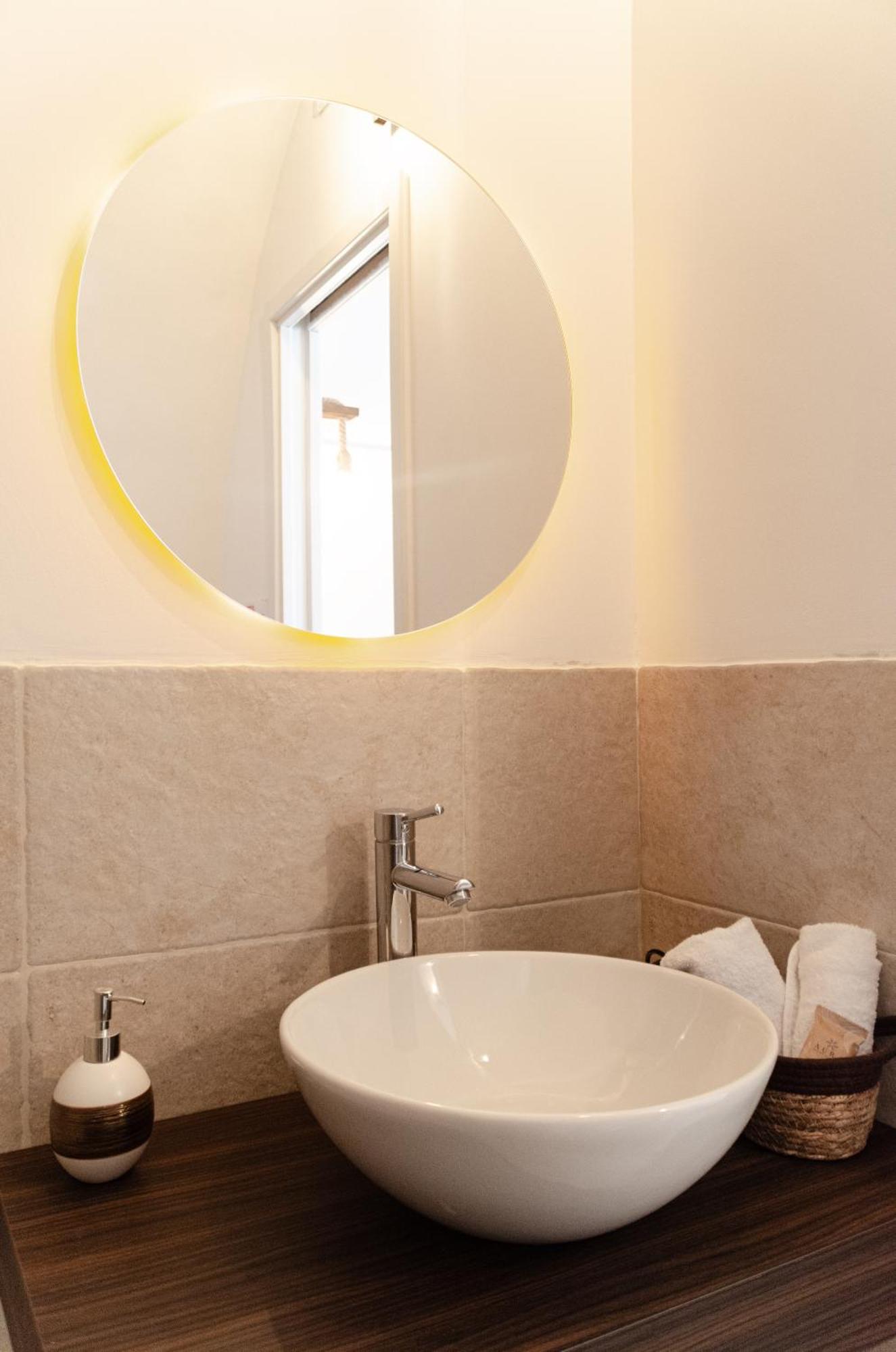 Aca Suite Luxury With Jacuzzi Adelfia Kültér fotó