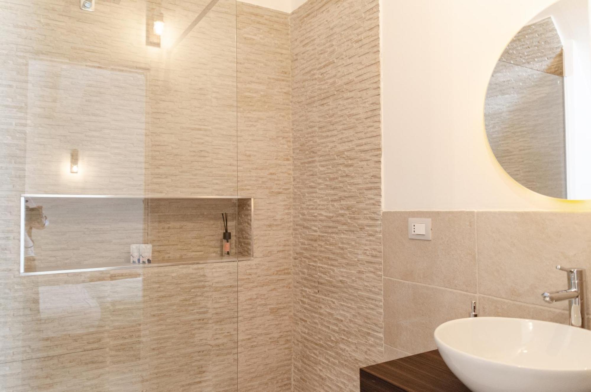 Aca Suite Luxury With Jacuzzi Adelfia Kültér fotó